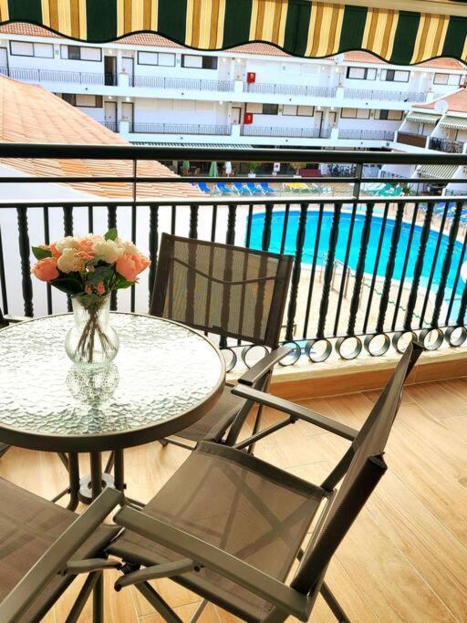 Bright & Stylish In Chipeque, Cristianos Apartment