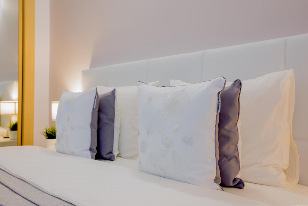 Bright & Stylish In Chipeque, Cristianos Apartment *